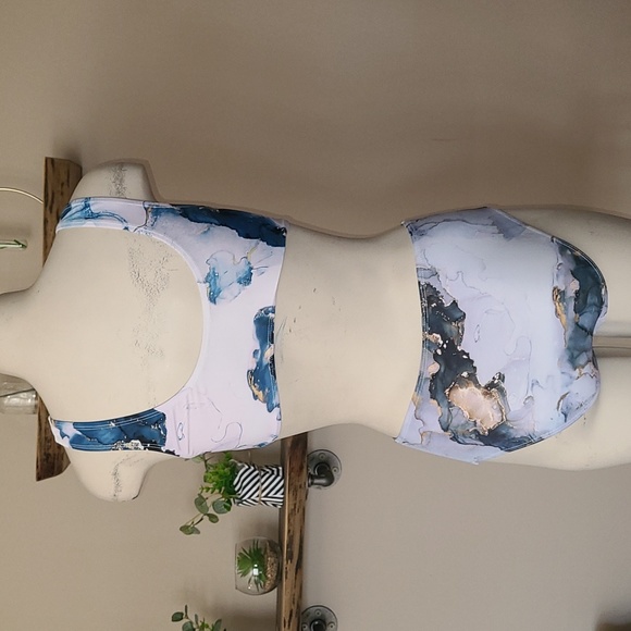 Marble Patterned Bikini - Picture 5 of 7